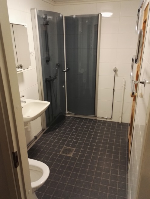 Kylpyhuone uusittu 2015
